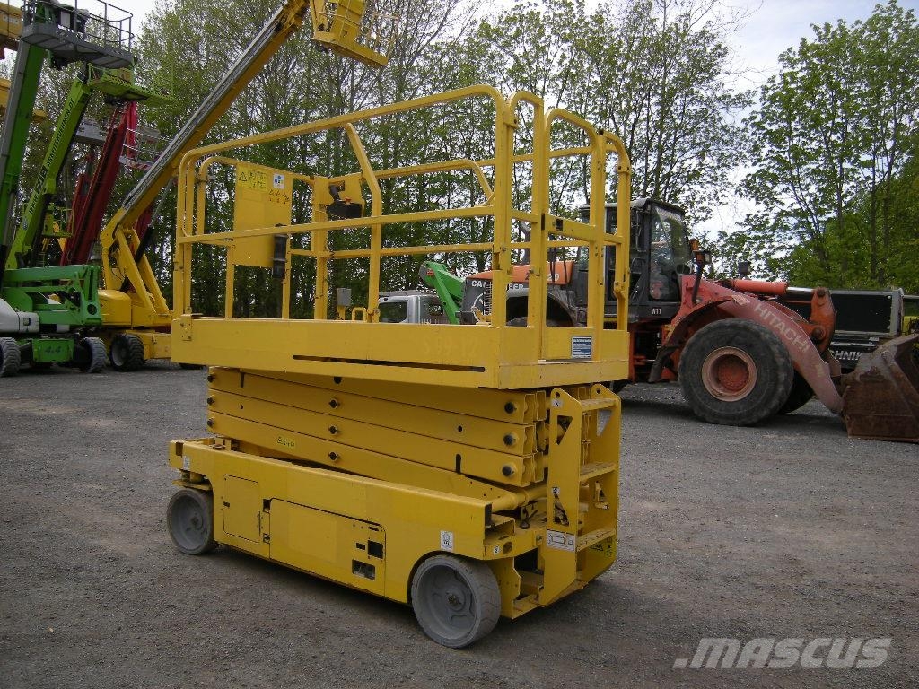 Genie GS 2646 (ID3405) シザースリフト
