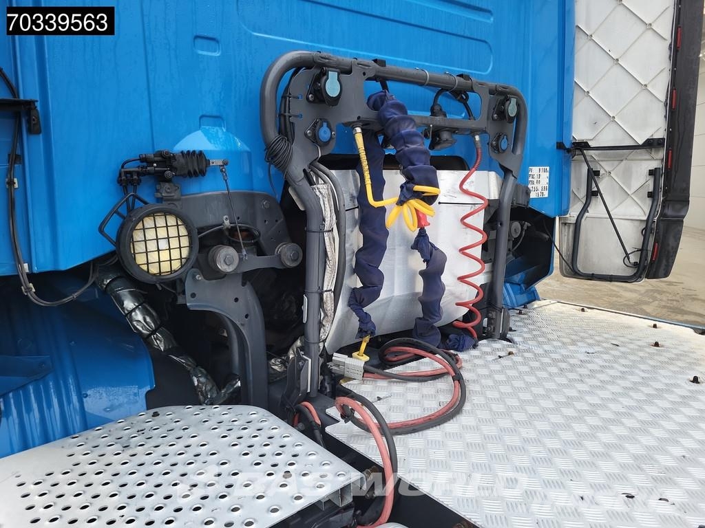 Scania R580 R 4X2 V8 Retarder 2x Tanks Standklima Full-Ai وحدات الجر