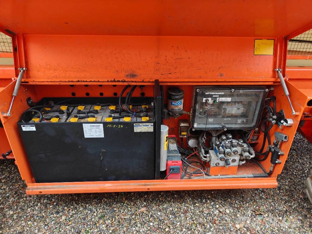 Holland Lift B 165 EL 25 Piattaforme a pantografo