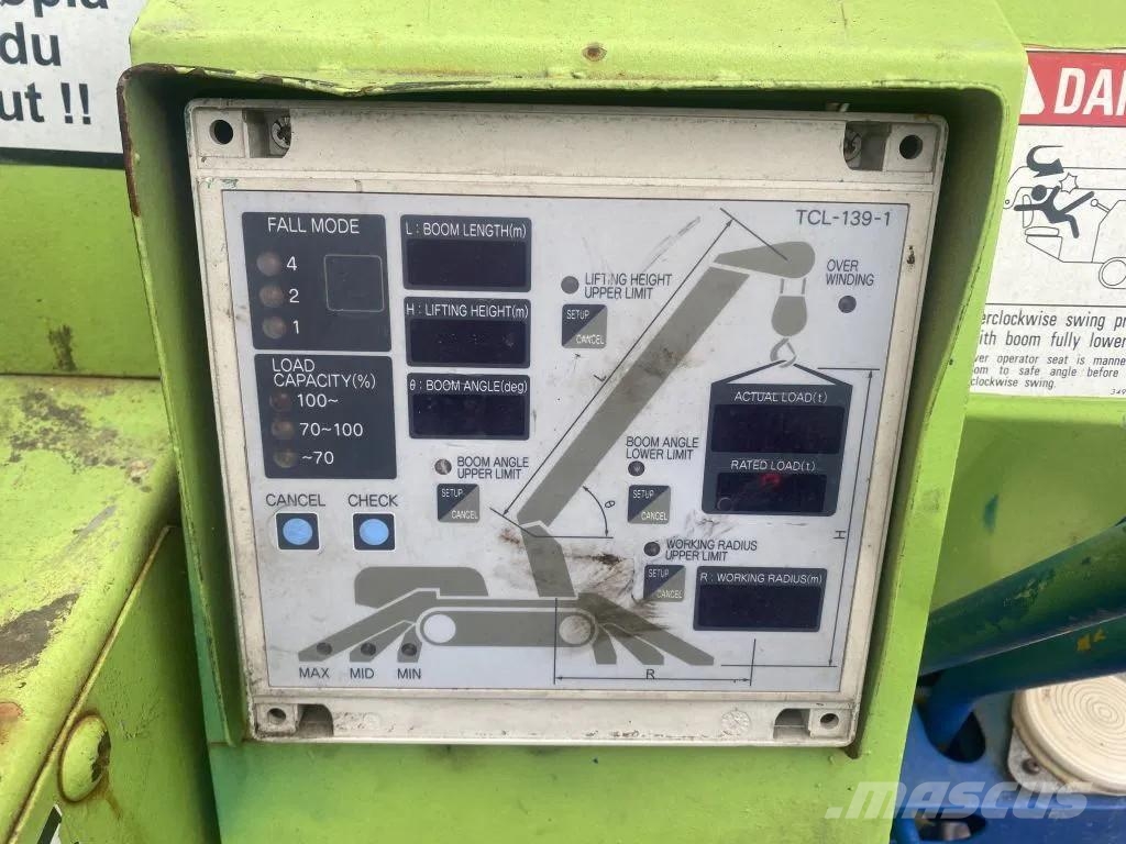 Maeda MC-305C Grúas de oruga