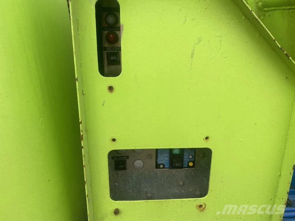 Maeda MC-305C Grúas de oruga