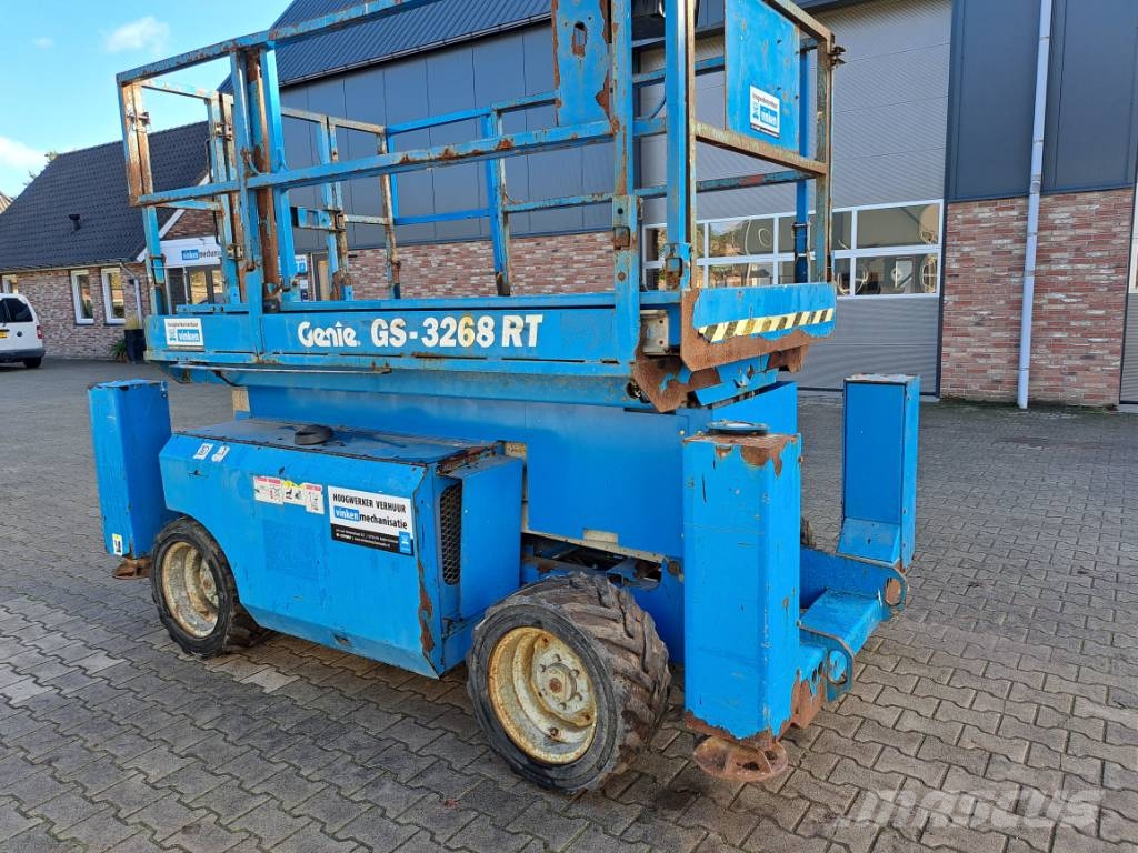 Genie GS 3268 RT Scheren-Arbeitsbühnen