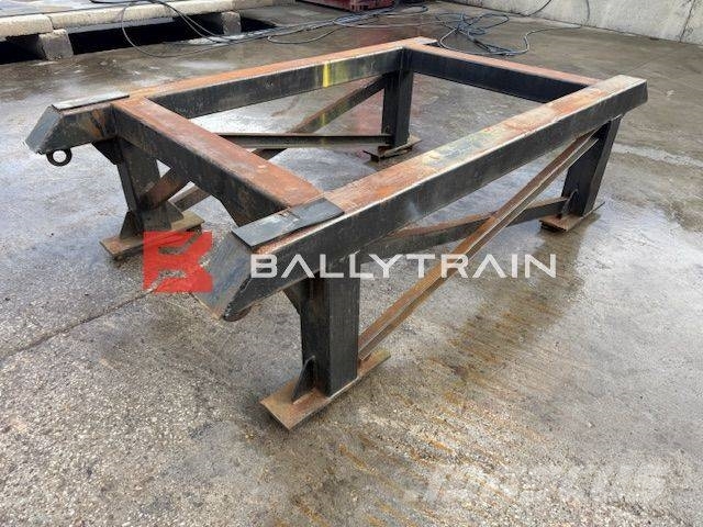 Work Benches 破碎机