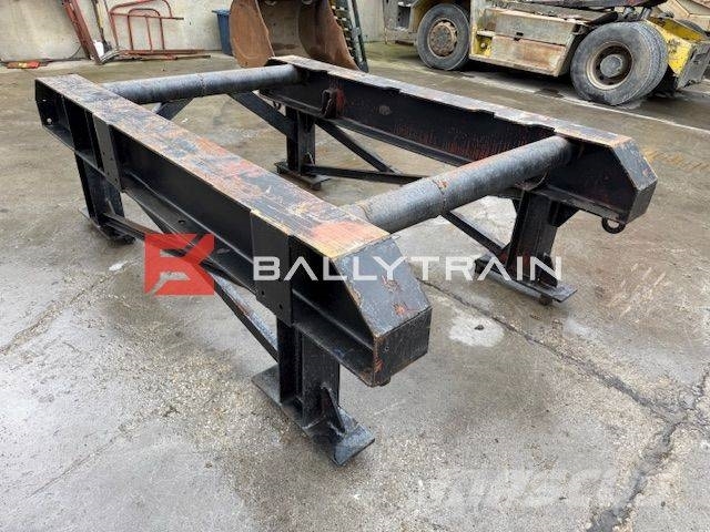 Work Benches 破碎机