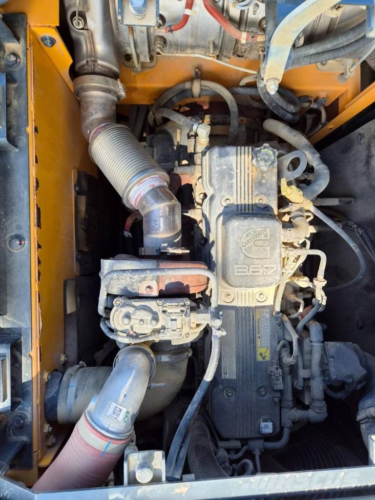 Hyundai HW 210 A 휠 굴삭기