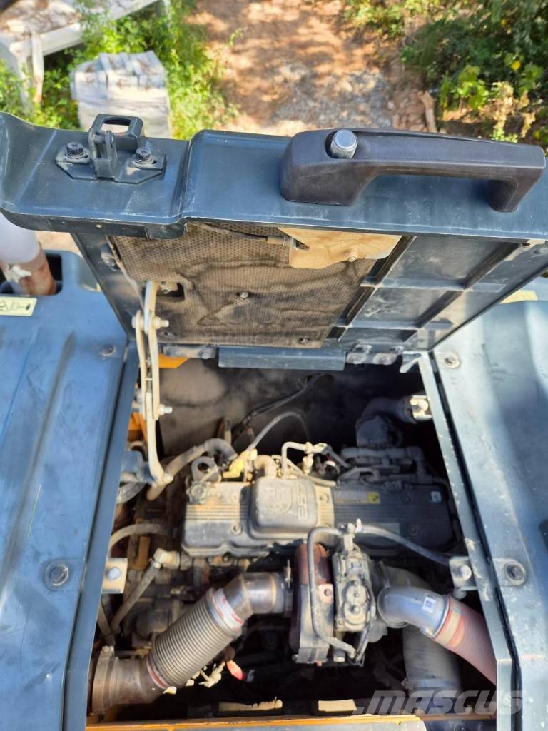 Hyundai HW 210 A 휠 굴삭기
