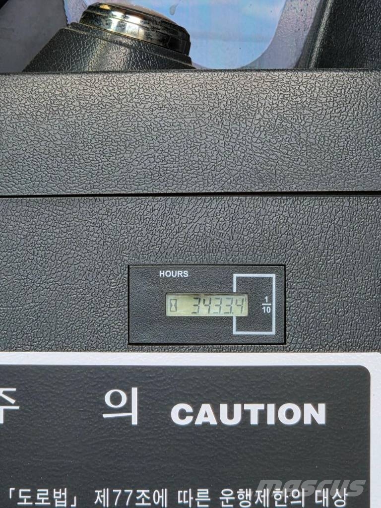 Hyundai HW 210 A 휠 굴삭기
