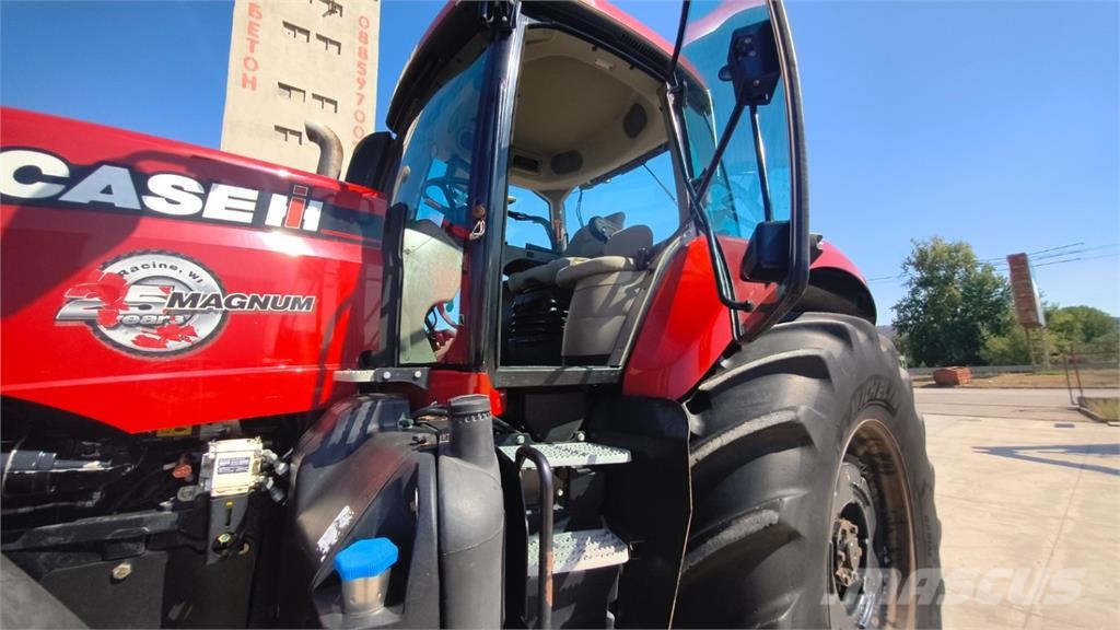 Case IH MAGNUM 340 Tractors