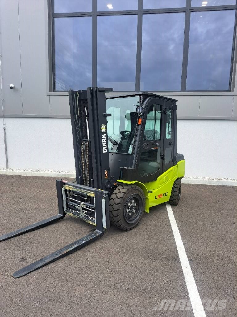 Clark L 35 XE Electric forklifts