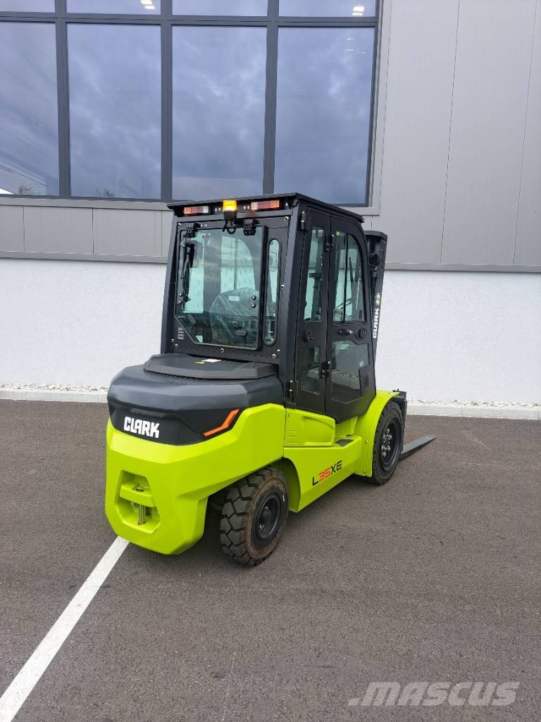 Clark L 35 XE Electric forklifts