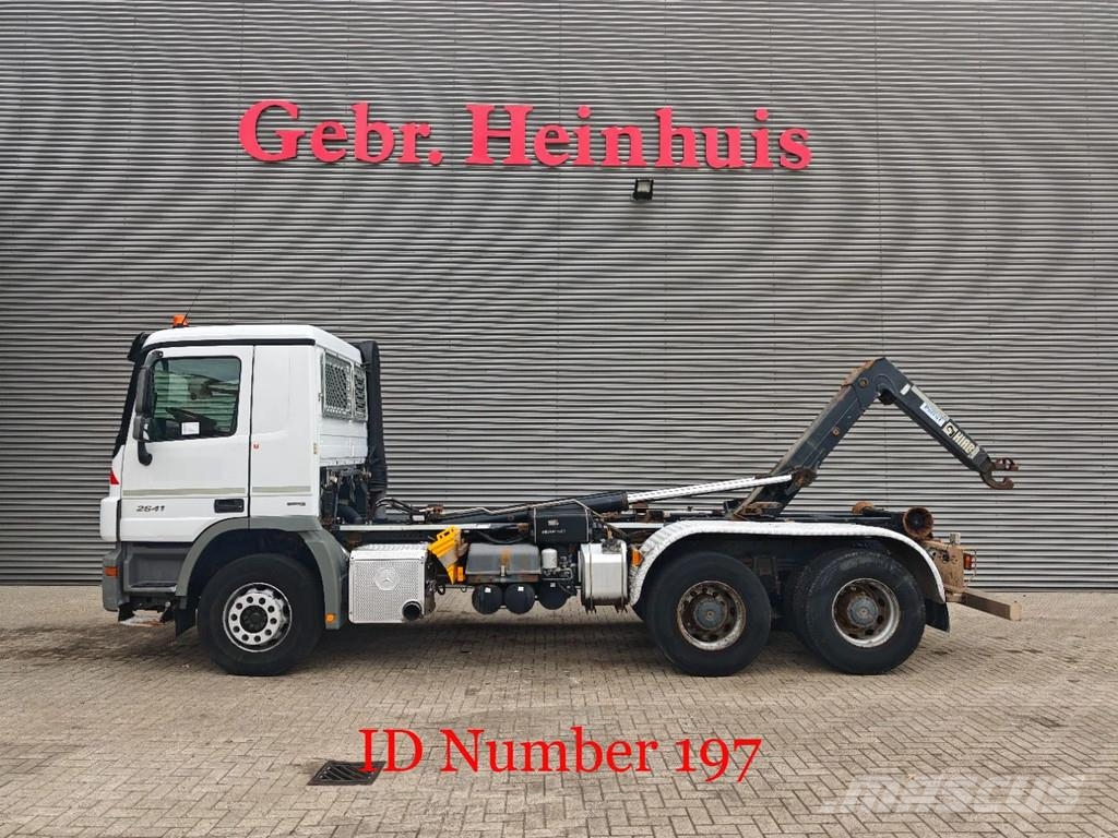 Mercedes-Benz Actros 2641 6x4 HiabMultilift XR21S51 Vrachtwagen met containersysteem