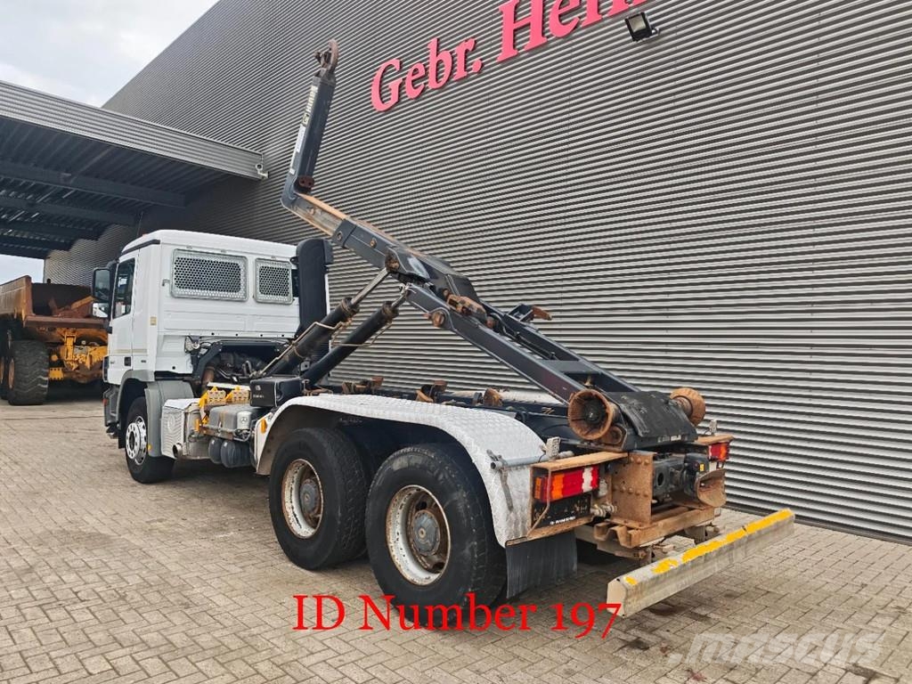 Mercedes-Benz Actros 2641 6x4 HiabMultilift XR21S51 Vrachtwagen met containersysteem