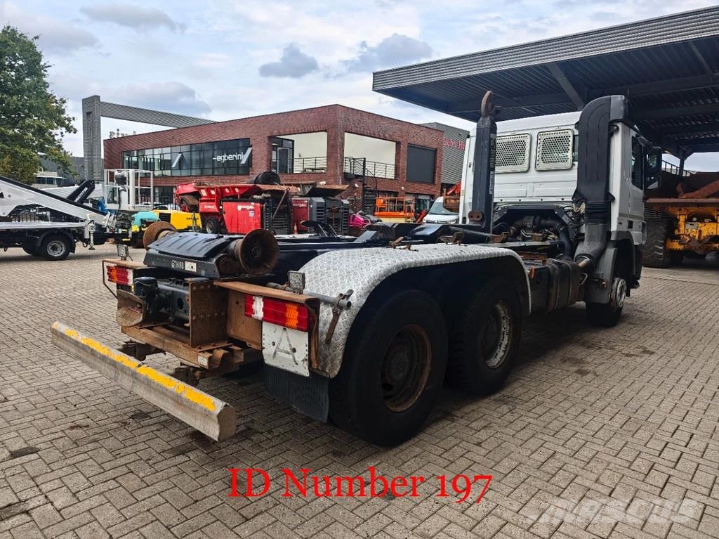 Mercedes-Benz Actros 2641 6x4 HiabMultilift XR21S51 Vrachtwagen met containersysteem