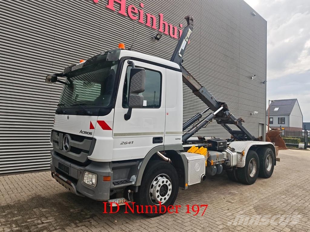 Mercedes-Benz Actros 2641 6x4 HiabMultilift XR21S51 Vrachtwagen met containersysteem