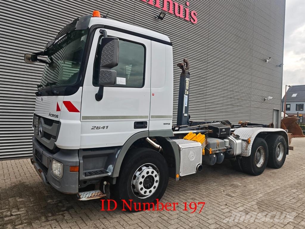 Mercedes-Benz Actros 2641 6x4 HiabMultilift XR21S51 Vrachtwagen met containersysteem