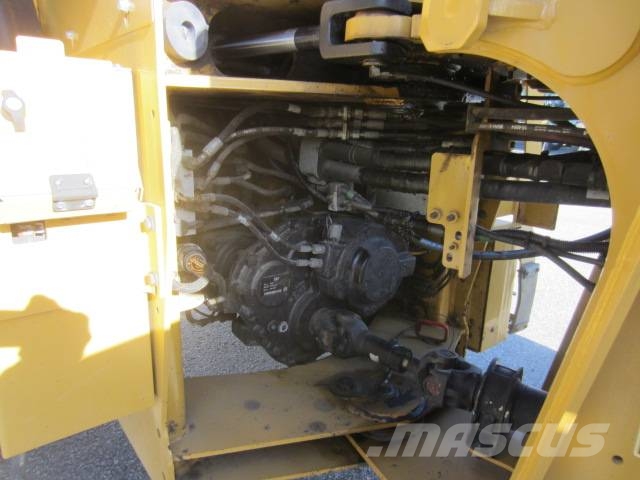 CAT 920 Pyöräkuormaajat