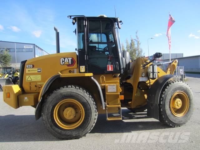 CAT 920 Pyöräkuormaajat