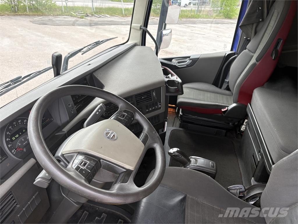 Volvo FH500 6x2 Camiones con caja de remolque