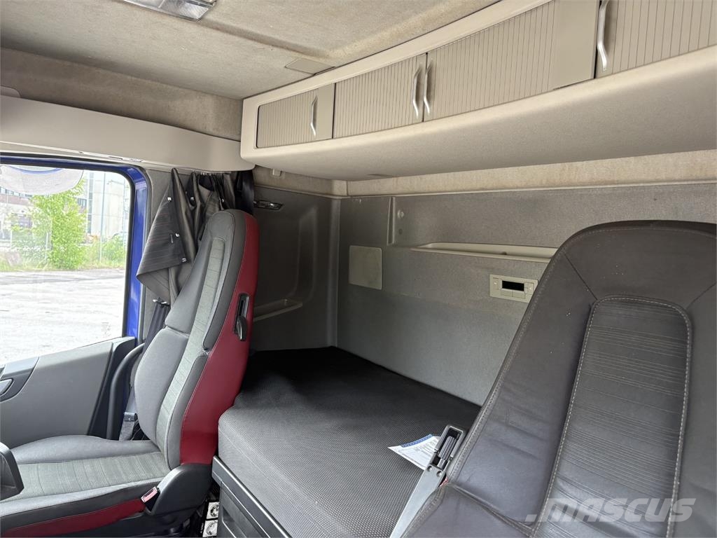 Volvo FH500 6x2 Camiones con caja de remolque