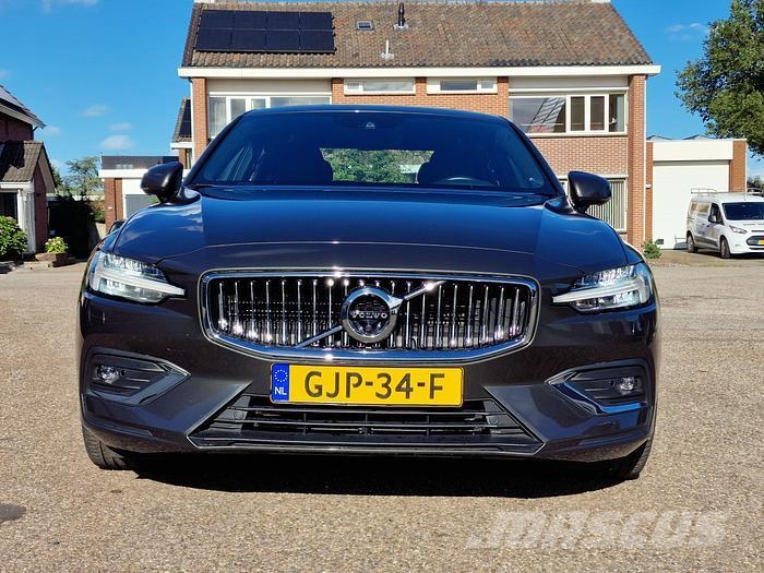 Volvo S60 2.0 T4 Inscription | 25.500km | Harman Kardon Voiture