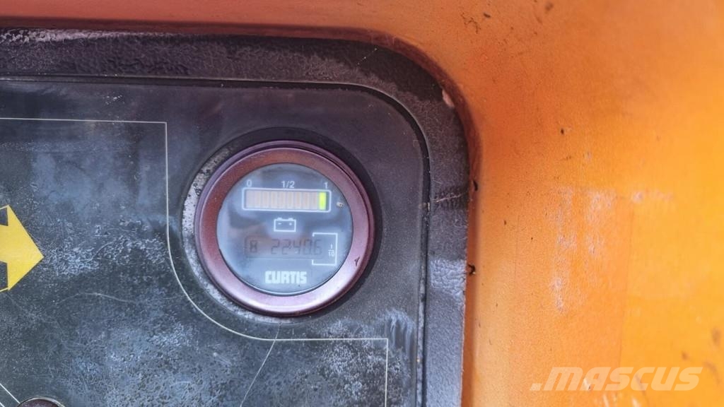 JLG M 600 JP Teleskoplifte