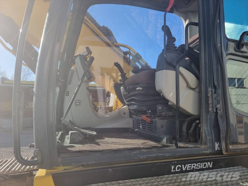 New Holland Kobelco E305 Crawler excavators