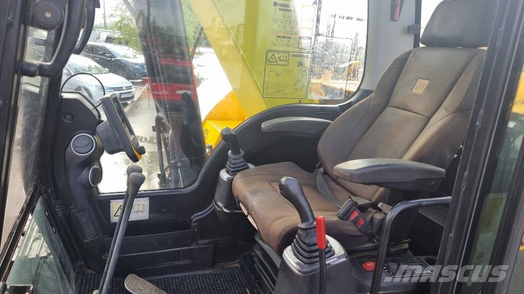 JCB JS 220 LC Long 16,5m Pelle sur chenilles