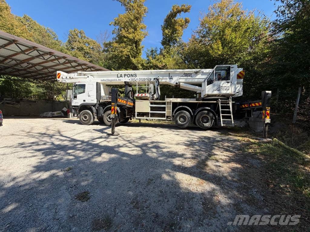 Bronto Skylift S70 MDT Camion nacelle