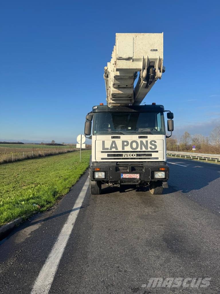 Bronto Skylift S70 MDT Camion nacelle