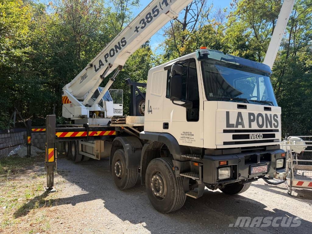 Bronto Skylift S70 MDT Camion nacelle
