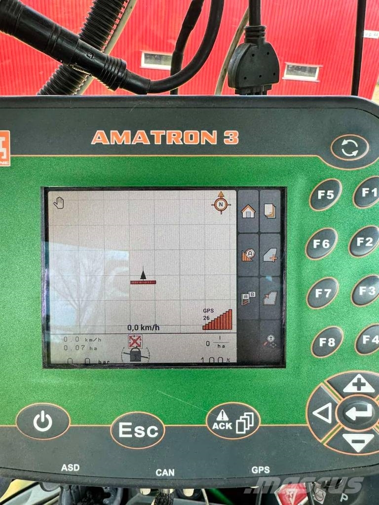 Amazone UX 11200 Ρυμουλκούμενα ψεκαστικά