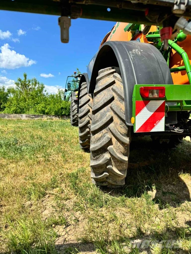 Amazone UX 11200 Ρυμουλκούμενα ψεκαστικά