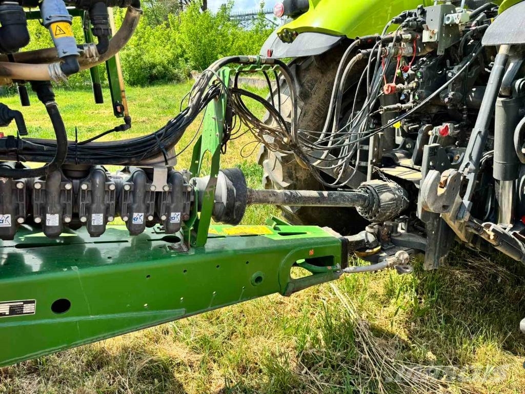 Amazone UX 11200 Ρυμουλκούμενα ψεκαστικά