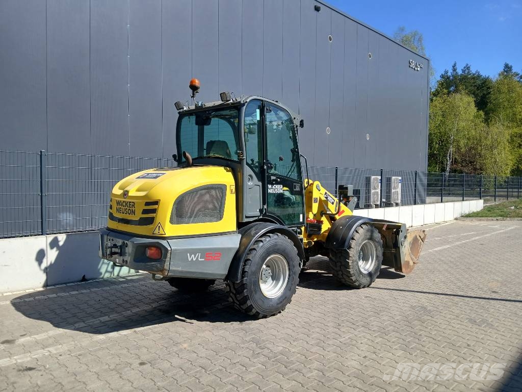Wacker Neuson WL 52 لوادر بعجل