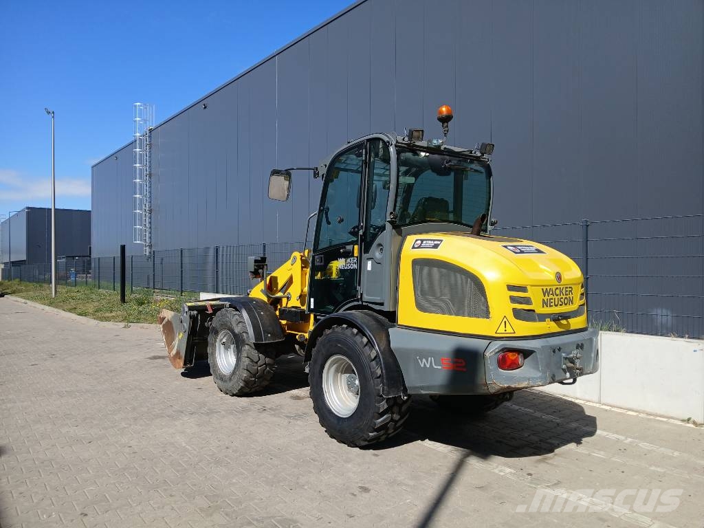 Wacker Neuson WL 52 لوادر بعجل