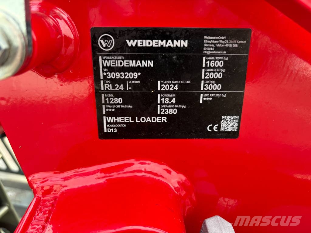 Weidemann 1280 لوادر صغيرة