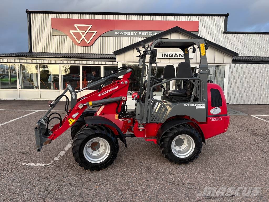 Weidemann 1280 لوادر صغيرة