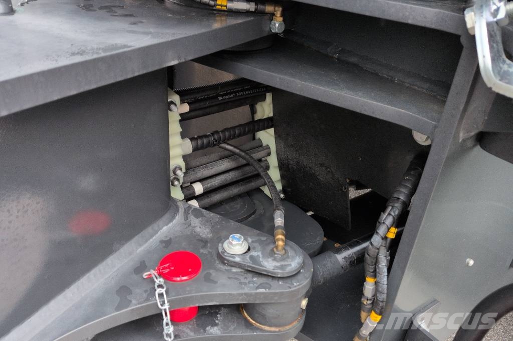 Komatsu WA 80M-8EO Kampanj! Plogmaskin Tekerlekli yükleyiciler