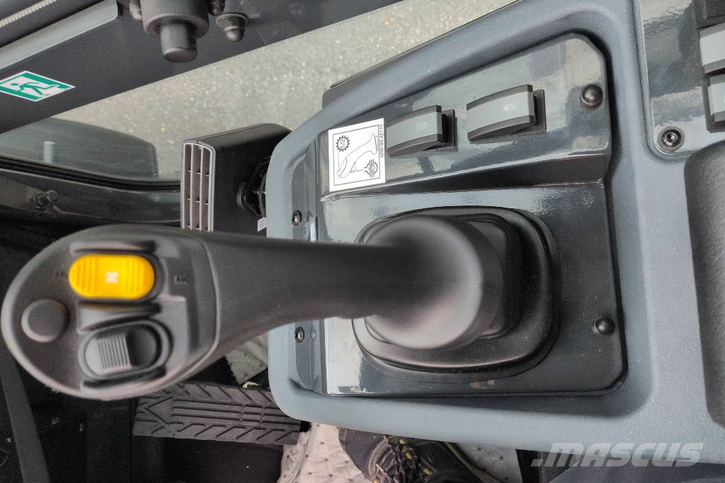 Komatsu WA 80M-8EO Kampanj! Plogmaskin Tekerlekli yükleyiciler