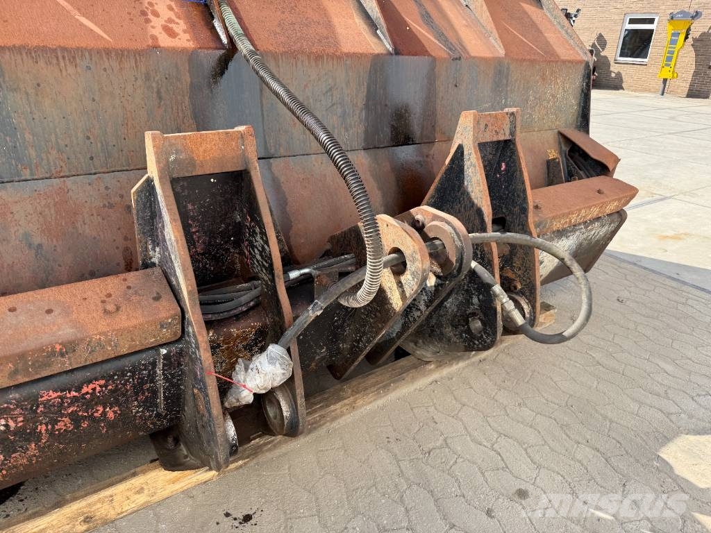 CAT 950M 966M - (Ulrich) High-Tip Bucket / 6.5m³ Buckets