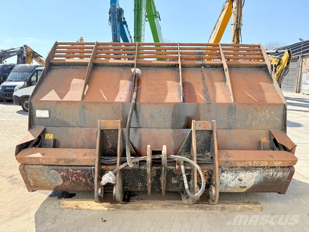 CAT 950M 966M - (Ulrich) High-Tip Bucket / 6.5m³ Buckets