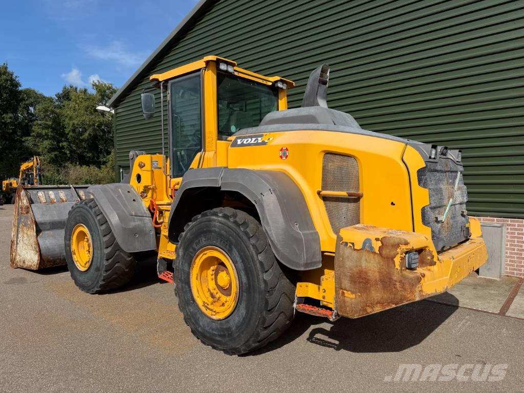 Volvo L 110 H Pale gommate