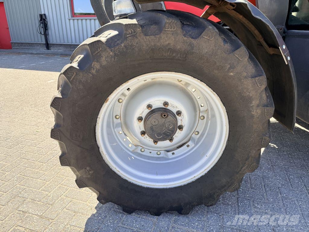 McCormick MC115 Traktory