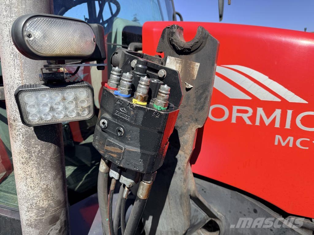 McCormick MC115 Traktory