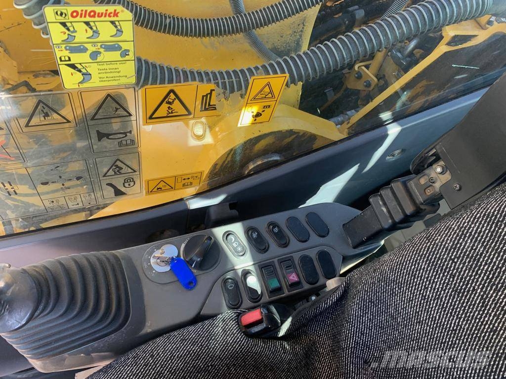 Komatsu PC 290 NLC-10 Paletli ekskavatörler