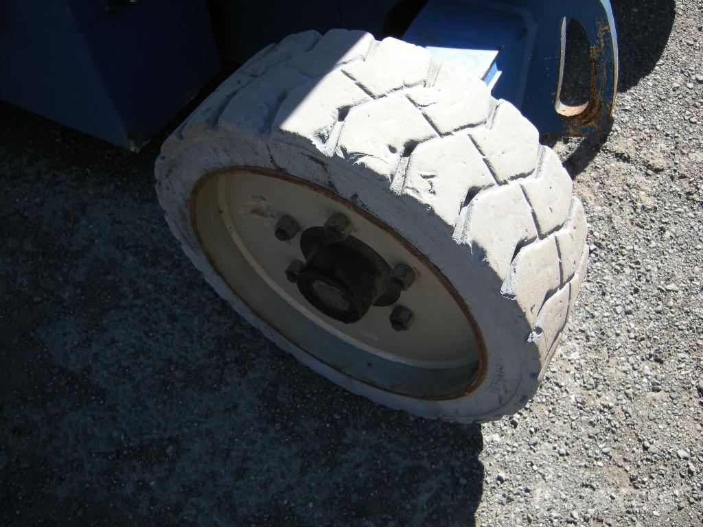 Manitou 170 AET Колінчаті підйомники