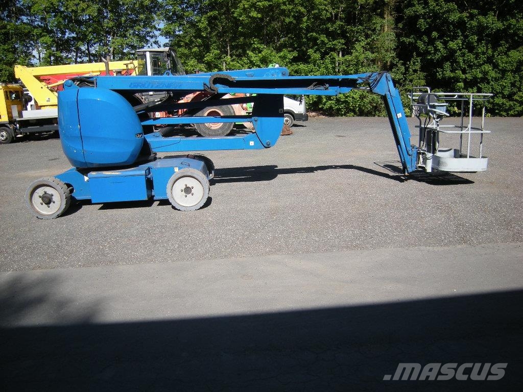 Manitou 170 AET Колінчаті підйомники