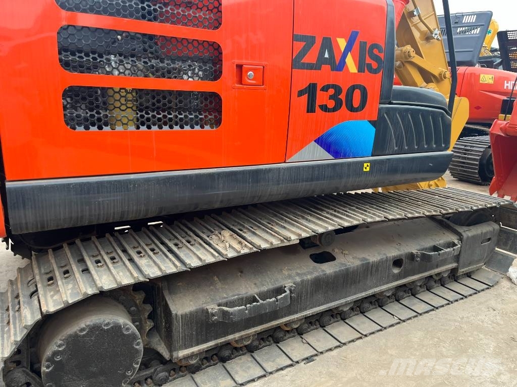 Hitachi ZX 130 Lánctalpas kotrók