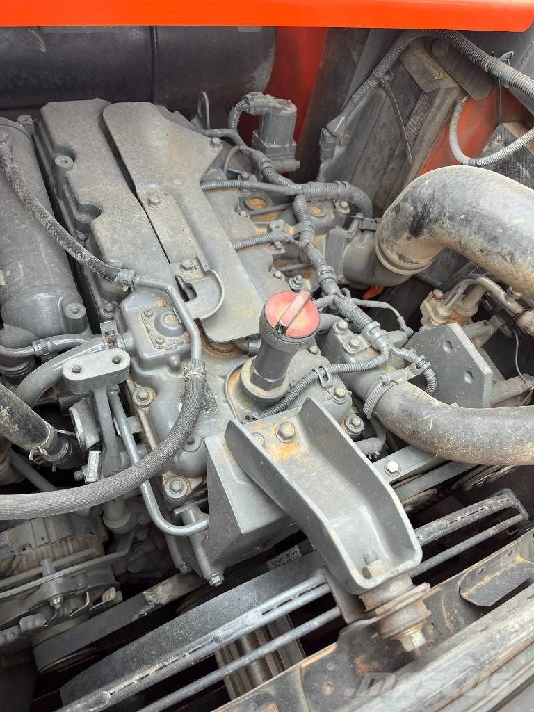 Hitachi ZX 130 Lánctalpas kotrók
