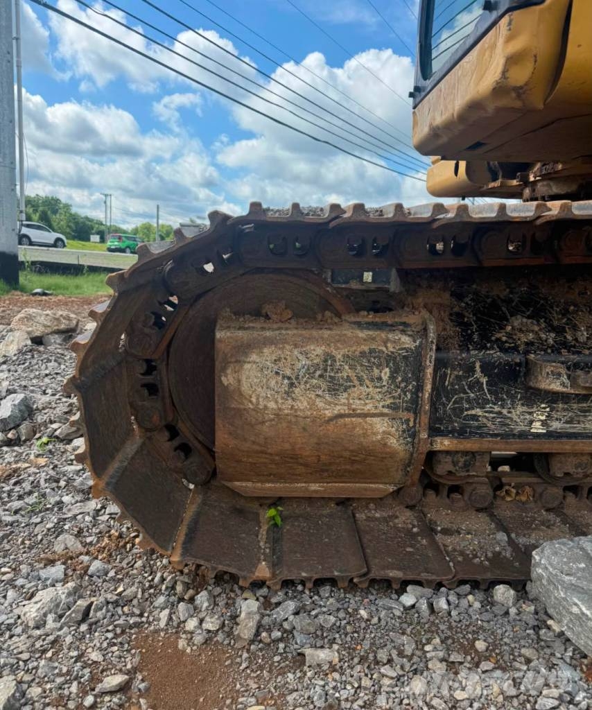 CAT 320 GC 대형 굴삭기 29톤 이상